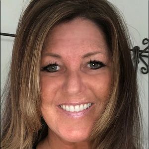 Meet your Posher, Pamela